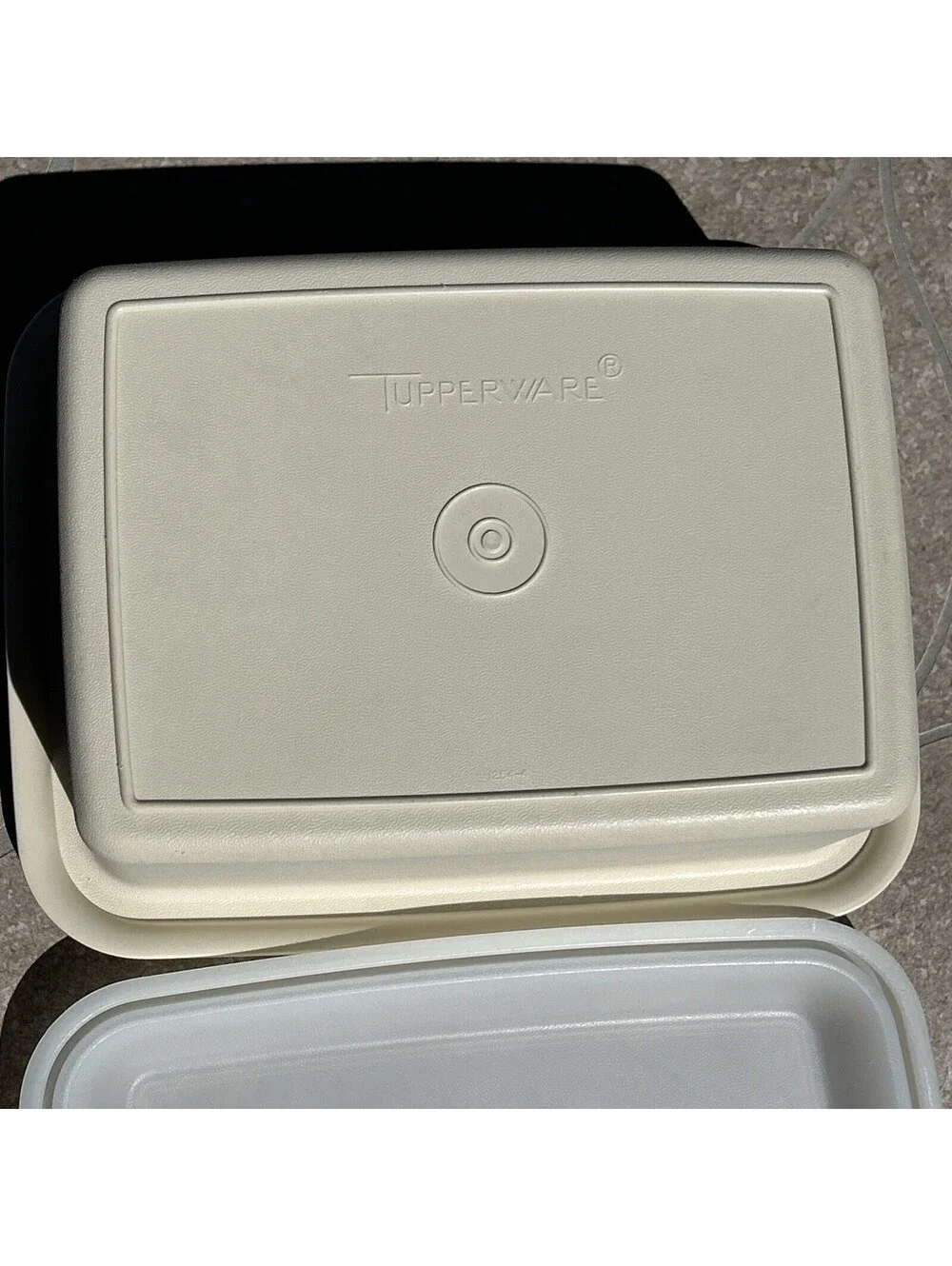 VINTAGE TUPPERWARE 1254-4 FREEZE N SAVE ICE CREAM KEEPER ALMOND W/SHEER SEAL